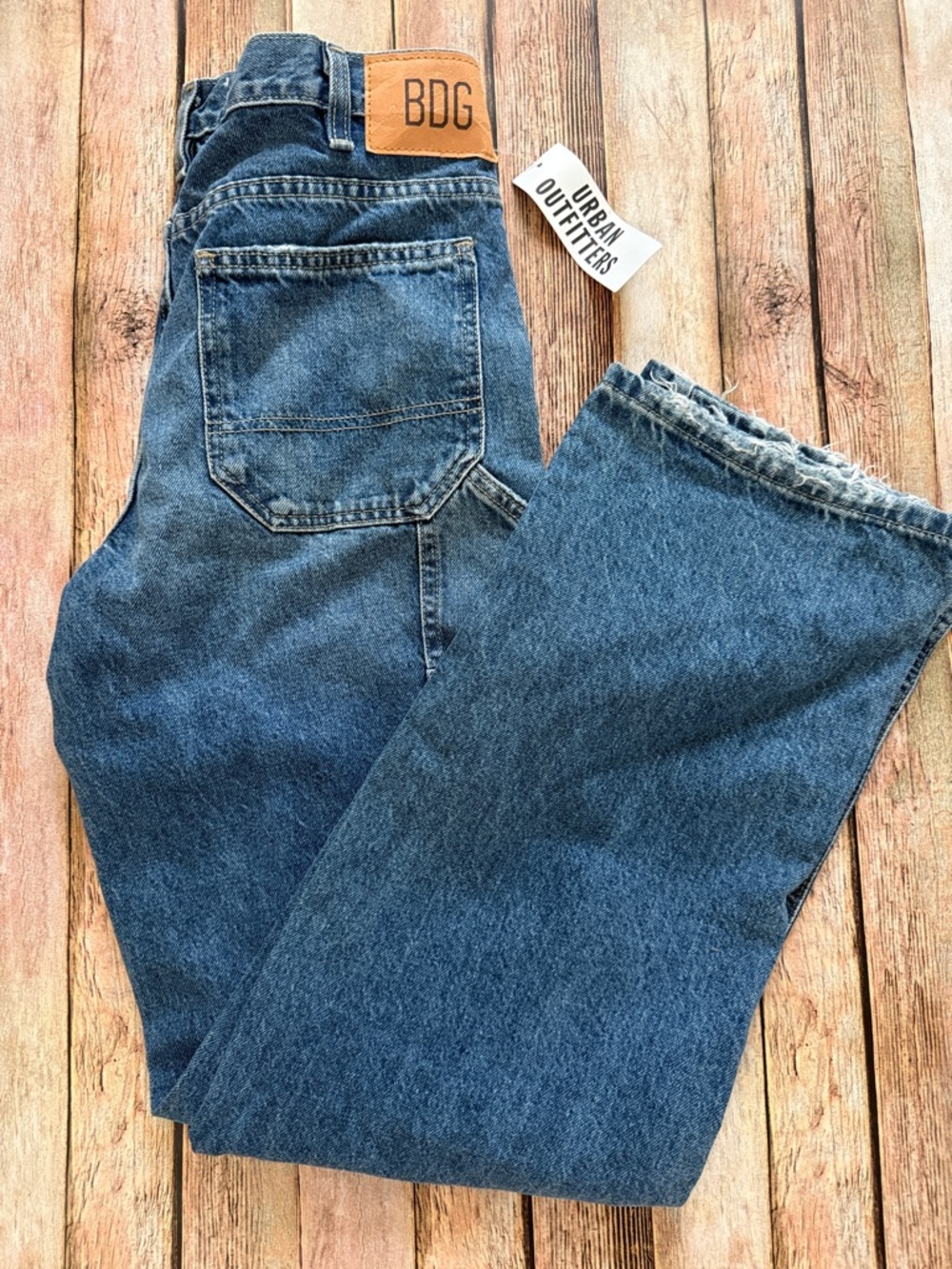 BDG Relaxed Straight-Leg Jeans in Light Blue Denim size 27 NwT